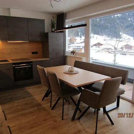 Heiss Apartment
